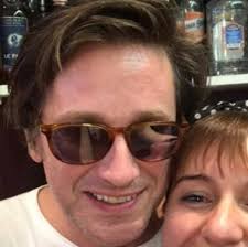 Thomas Dutronc brise le silence et officialise sa relation avec une star de  la chanson française « c'est une femme qui... Voir le 1er commentaire