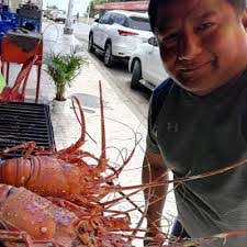 Carlos Cantos's Instagram, Twitter & Facebook