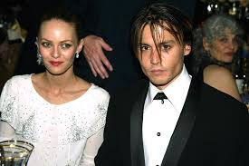 Vanessa paradis lyrics with translations: Vanessa Paradis Jumps To Johnny Depp S Defense Page Six