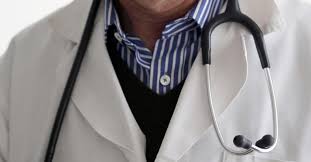 4,9 juta pekerja keluar dari. Gaji Dokter Memang Masih Jauh Di Bawah Rekomendasi Idi Tirto Id