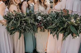Check spelling or type a new query. How To Make A Greenery Bouquet