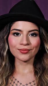 Reto Regional Chic: Maquillaje Emocionante y Divertido