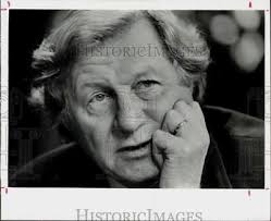 1975 Press Photo Charles DeCarlo, President of Sarah Lawrence College.