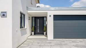Ein Haus Im Stil Einer Stadtvilla Der Besonderen Art Moderne Garagen Schuppen Von Homify Modern Homify Moderne Garage Haus Grundriss Haus