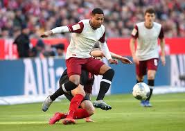 Sky ticket zeigt fc augsburg vs. Fc Bayern Im Jubilaumstrikot Gegen Den Fc Augsburg Mopo De