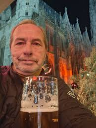 Hello, I am Youssef. I live in the Middle East and am looking for a  respectable friend.