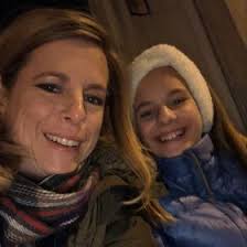 Lisa Groesbeck's Instagram, Twitter & Facebook