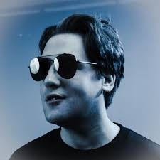 Swedish House Mafia have dropped a new single, 'Wait So Long' 🔥 The track  reportedly “ushers in an exciting new 3.0 era” for the trio Full details:  https://buff.ly/pf7GQbu