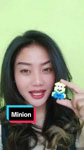 ミニオン ユニバ 水に潜ってるイラスト