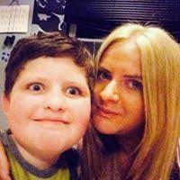 Jill Curran's Instagram, Twitter & Facebook