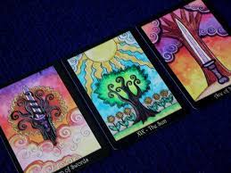 Most tarot card decks consist of 78 tarot cards broken into a major arcana (22 cards) and a minor arcana (56 cards). The Tarot Of Trees 78 Card Deck By Vintageartsupplies On Etsy 25 00 Tarrot Cards Tarot Card Decks Tarot