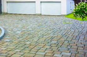 Das perfekte gerät für arbeiten im garten, auf rasenflächen oder gehwegen! Gartenweg Anlegen Fahr Und Gehwege Perfekt Auf Ihren Garten Abgestimmt