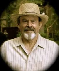 Beloved husband and teacher passes away at 90