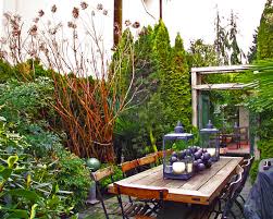 Keep your guests cool and bug free. 18 Amazing Outdoor Table Decor Ideas
