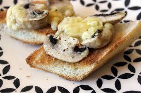 Dans un premier temps, découpez la baguette en tranches fines. Toasts De Champignons Pour L Aperitif Dans Ma Cuizine