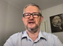 Jeden z bardziej znanych i równie kontrowersyjnych prawicowych komentatorów rafał ziemkiewicz umie wywoływać kontrowersje. Rafal Ziemkiewicz Zagotowal Sie Do Czerwonosci Padly Niecenzuralne Slowa Newsbook