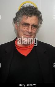Elliot Gould at the premiere of 'Bad Apple' in New York, 10 February 2004  Stock Photo