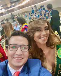 Gran trabajo de @lindavaldivieso_ nuestra #ReinaDeMachala al proclamarse  como nueva Reina de la provincia de #ElOro. #Machala #Ec @prefecturaeloro
