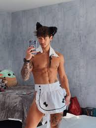 𝐇𝐞𝐧𝐫𝐲 ❯❯❯❯❯ 💜 on X: Evan Lamicella come meu cú  t.co3YIOL2LYPC  X