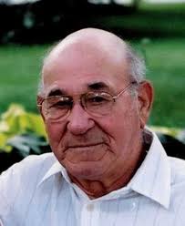 Robert Pacha's Instagram, Twitter & Facebook