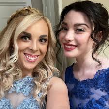 Jenna Meere and Adam Earle's Wedding Website