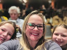 In honor of show week starting tomorrow we are excited to host Wizard of Oz  Spirit Week starting tomorrow. We are excited to celebrate all week for the  show. 🌈