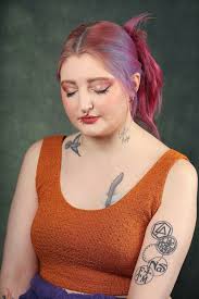 Hi everyone, I hope this is allowed :) I'm a local photographer working