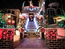 See Stunning Photos Of The Dyker Heights Christmas Lights Christmas Lights Holiday Lights Xmas Lights