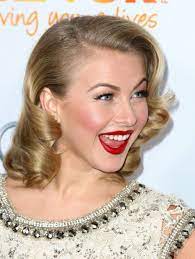 Www Hairworldmag Com Wp Content Uploads 2014 04 Vintage Prom Hairstyles1 Jpg Hollywood Hair Old Hollywood Hair Medium Hair Styles