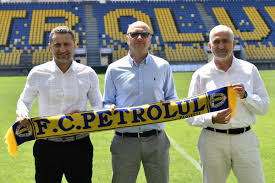 Components of petroleum are separated using a technique called fractional distillation, i.e., separation of a liquid mixture into fractions differing in boiling point by means of distillation, ty. Petrolul PloieÈ™ti X5 Car Wash IaÈ™i