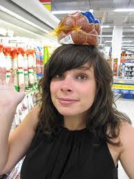 Kim Bos's Instagram, Twitter & Facebook