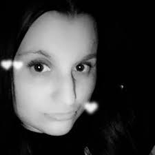 Nikki Crandall's Instagram, Twitter & Facebook