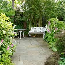 Garden pictures with best design ideas found in our online galleries provide great inspiration of how to create your own outside oasis no matter what your from 2017 to 2017, the latest trends on popular ideas for small gardens to large backyard landscaping layouts let diy home design ideas show you. 46 Small Garden Ideas Decor Design And Planting Tips For Tiny Outdoor Spaces