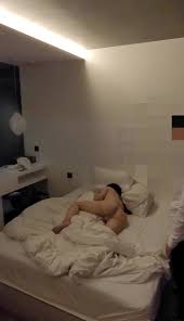 [New Stream in January 2025] Cuckold wife fetish, top body, plump butt  beautiful young woman [h82625h] Twitter welfare, real candid seduction  takeaway, male technician (9)