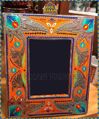 See more ideas about frame, picture frames, frames on wall. Chamakpatti Photo Frame Design 1122 Gul Khan