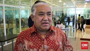 Namun, tetaplah jagalah bicara anda sampai waktu anda mengundurkan diri, baik dengan cara segera ataupun di media sosial. Din Syamsuddin Klaim Didukung Puluhan Ribu Alumni Itb