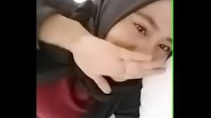 Cewek bule masturbasi pakai dildo. Jilbab Kuning Dipaksa Sampe Nangis Xxx Tube Video