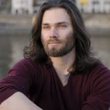 All of our hairstyles list suitability information (such as face shape, age etc). 48 Best Hairstyles For Big Men 2020 Hairmanstyles