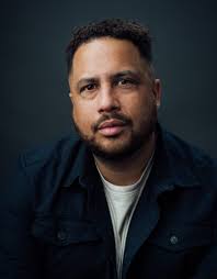 Hi, I'm a 40 something supporting actor/character actor. So if anyone is  looking for someone to play a Dad, teacher, preacher, lawyer, doctor, thug,  gangster, detective, scientist, low class, high class, no