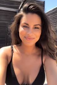 Com tamanha riqueza linguística, confira as 30 dentre as palavras, há as bonitas, seja por significado ou por escrita. Beldades Portuguesas Protagonizam Sessao Fotografica Escaldante Em Biquini Moda E Beleza Flash