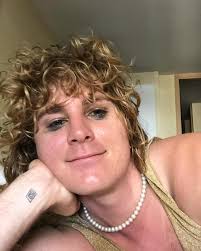 SLINGING WIT (@slinging_wit) • Instagram photos and videos