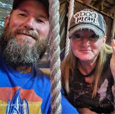 It's no joke to have such outstanding employees, that's why we waited until  April 2nd to announce our employees of the month. Congratulations to Bobbie  Lindsey and Carla Hamed! These two ladies