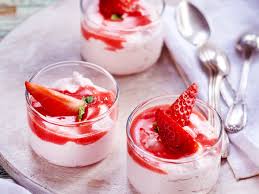Frozen Joghurt Mit Zweierlei Topping So Geht S Lecker Lecker Frozen Joghurt Frozen Joghurt Rezept