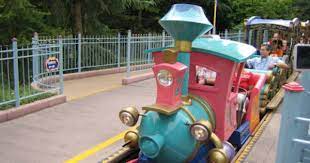 Disneyland Paris Fantasyland Part 4 Le Pays Des Contes De Fees Land Of The Fairytales Casey Disneyland Paris Attractions Disneyland Paris Disneyland