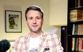 Vedeta nu crede în vaccinuri și nici în tratamentele clasice, și mai nou, îl ridiculizează și pe președintele klaus iohannis. Cum S A Cunoscut Andi Moisescu Cu Olivia Steer A Fost O È™ansÄƒ Dintr Un Milion Secretul Unei CÄƒsnicii De 16 Ani Exclusiv Galerie Foto Stiri Vedete Si Evenimente Viva Ro