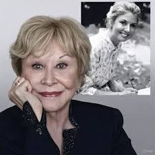 Actress shares life stories and career