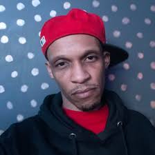 ?media_id=100001393177384