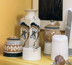 Christy Johnson Porcelain Slip Decorated Paper Stencils Shown At Creative Arts Group Nov Sale C 1980 Decor Creative Art Decorative Jars
