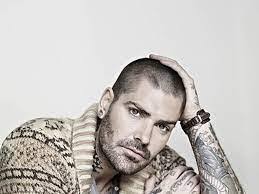 Shane Lynch's Instagram, Twitter & Facebook