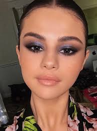 31 Makeup Looks Anyone Can Copy In October Purple Smokey Eye Makeup Selena Gomez Makeup Celebrity Makeup Looks